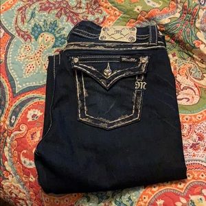 Mid rise, skinny Miss Me jeans size 32
